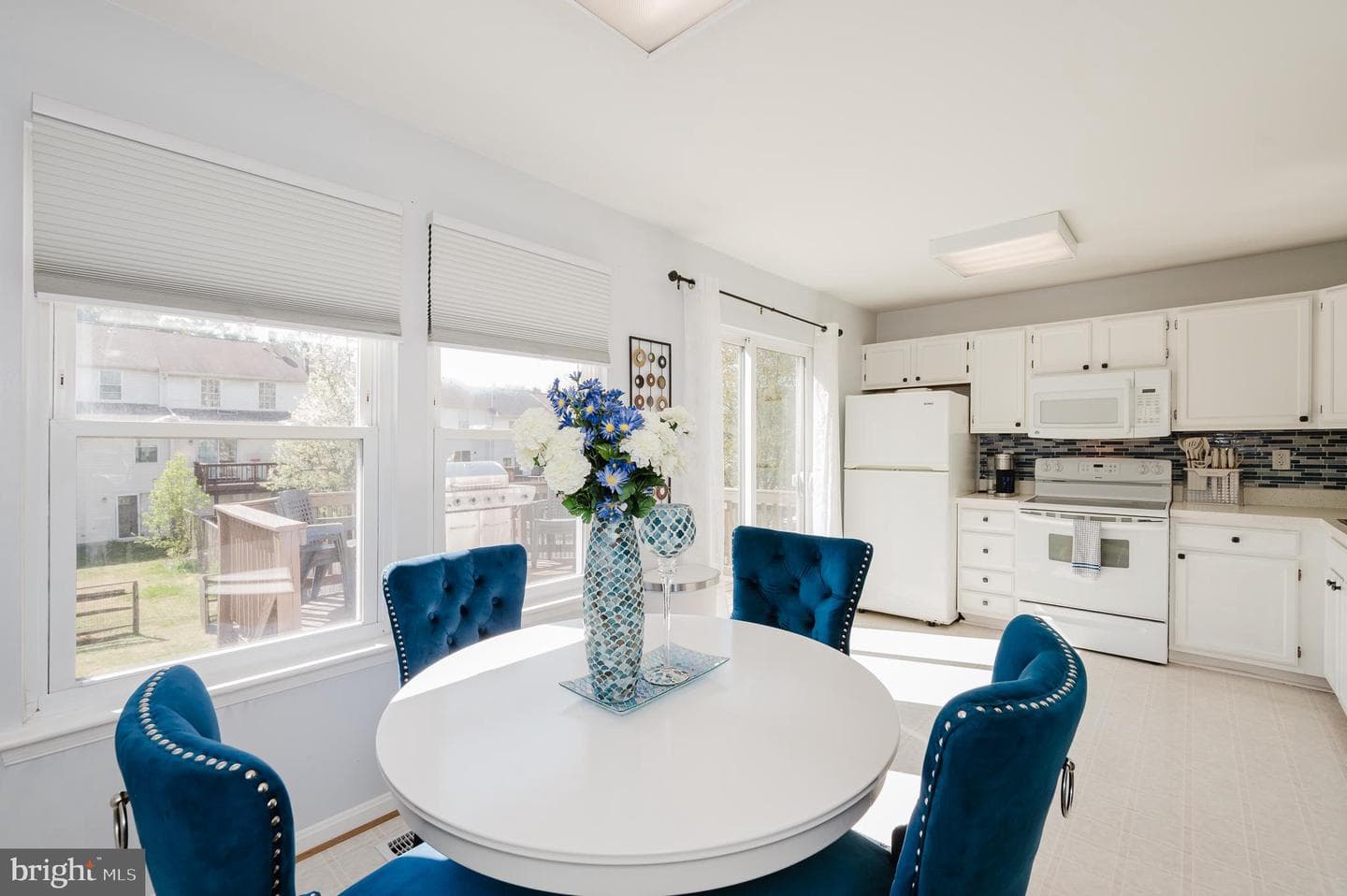 304 Sunray Court photo 11