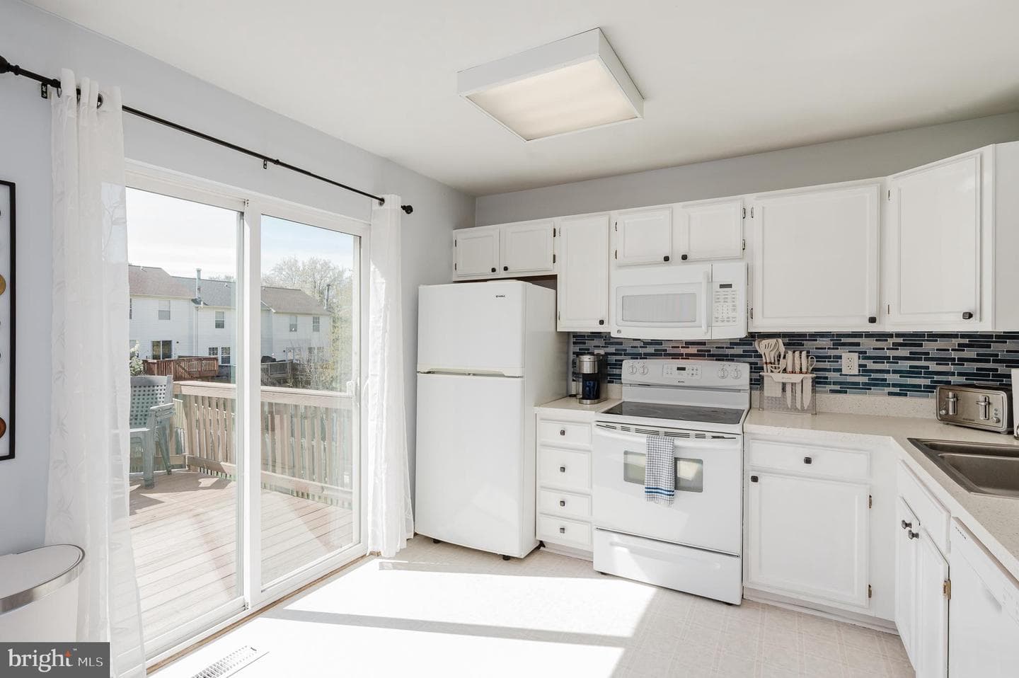 304 Sunray Court photo 12