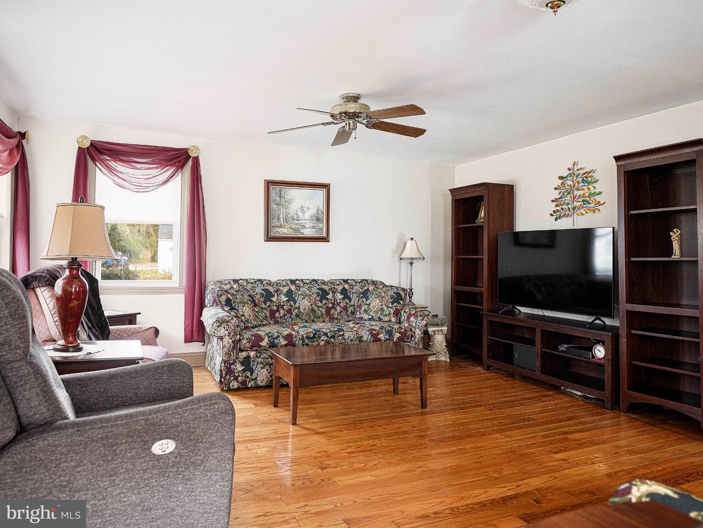 5 Glenville photo 6