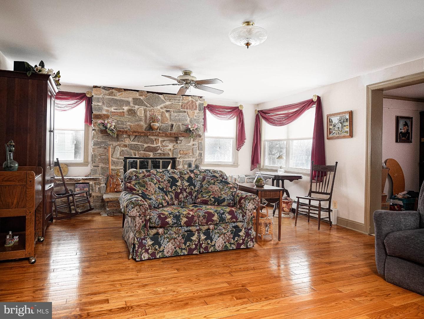 5 Glenville photo 9