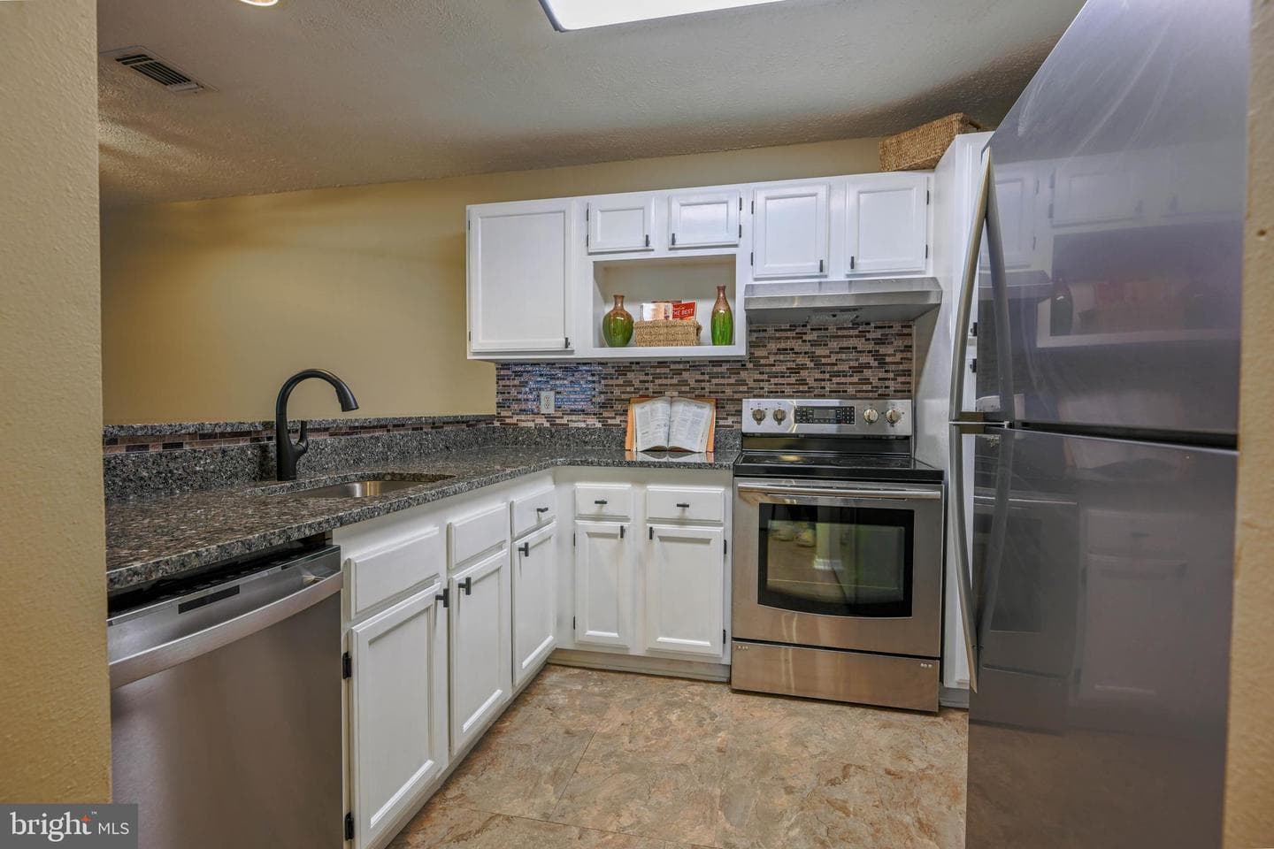 606 Squire Lane #606-G photo 7