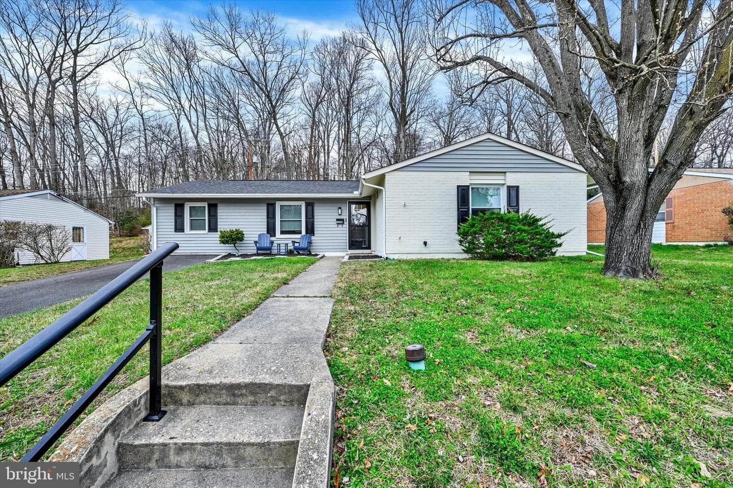 1028 Erwin Drive photo 2