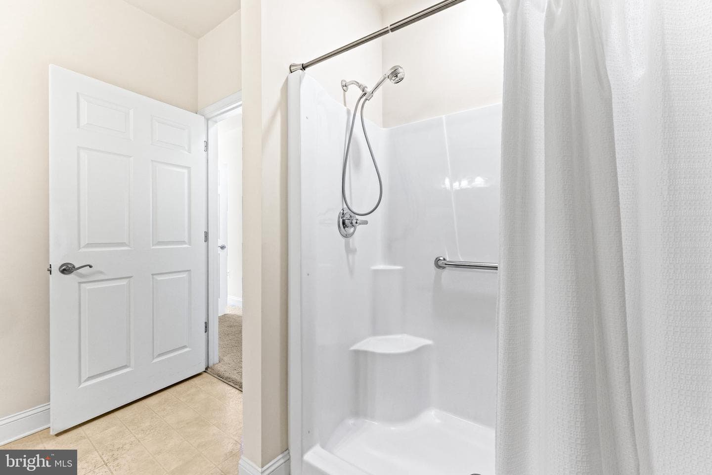 1818 Selvin Drive #203 photo 34