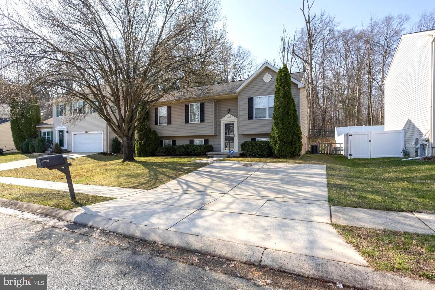 1113 Walnut Hill Court photo 39