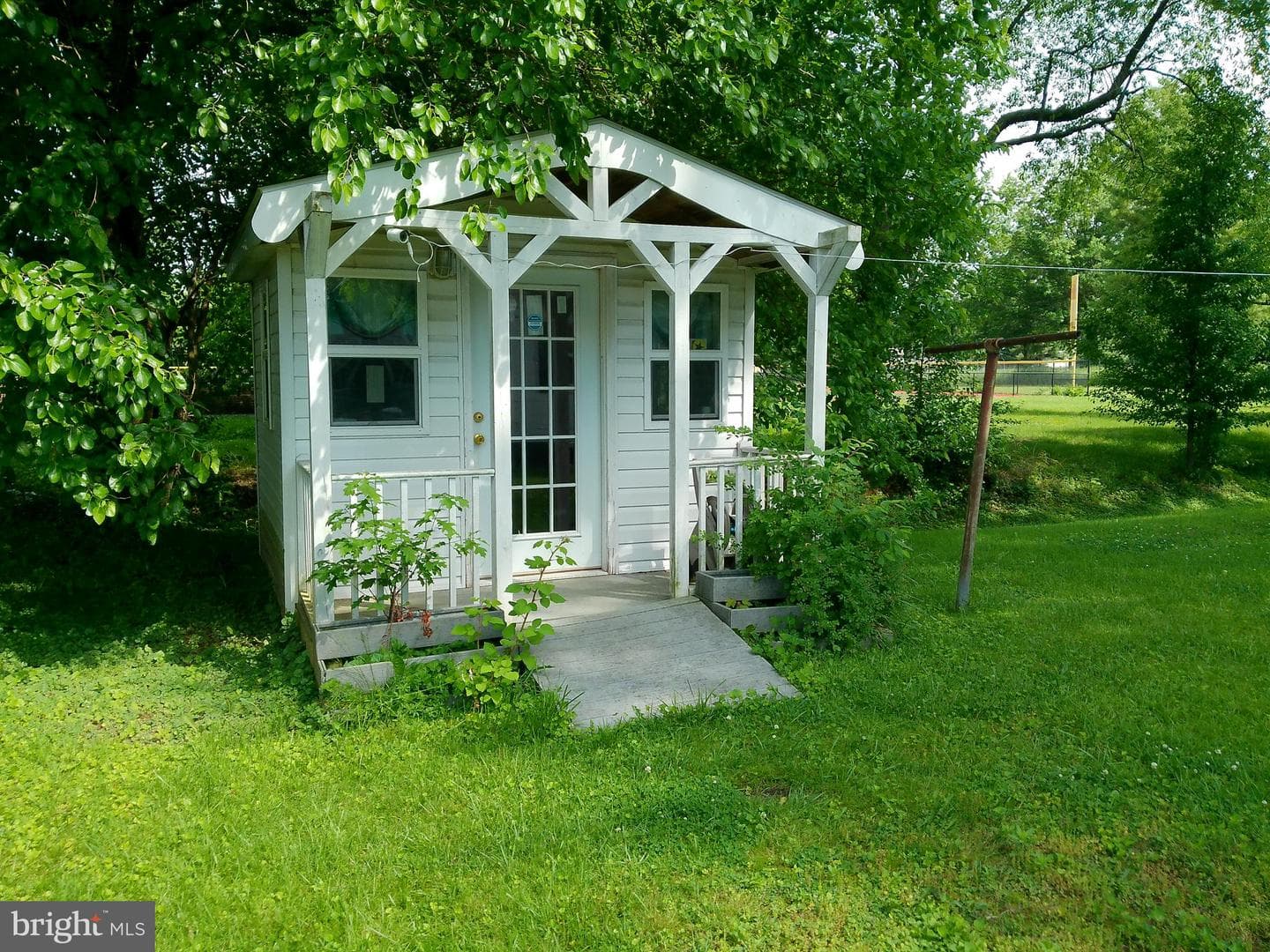 2 Aberdeen Avenue photo 6