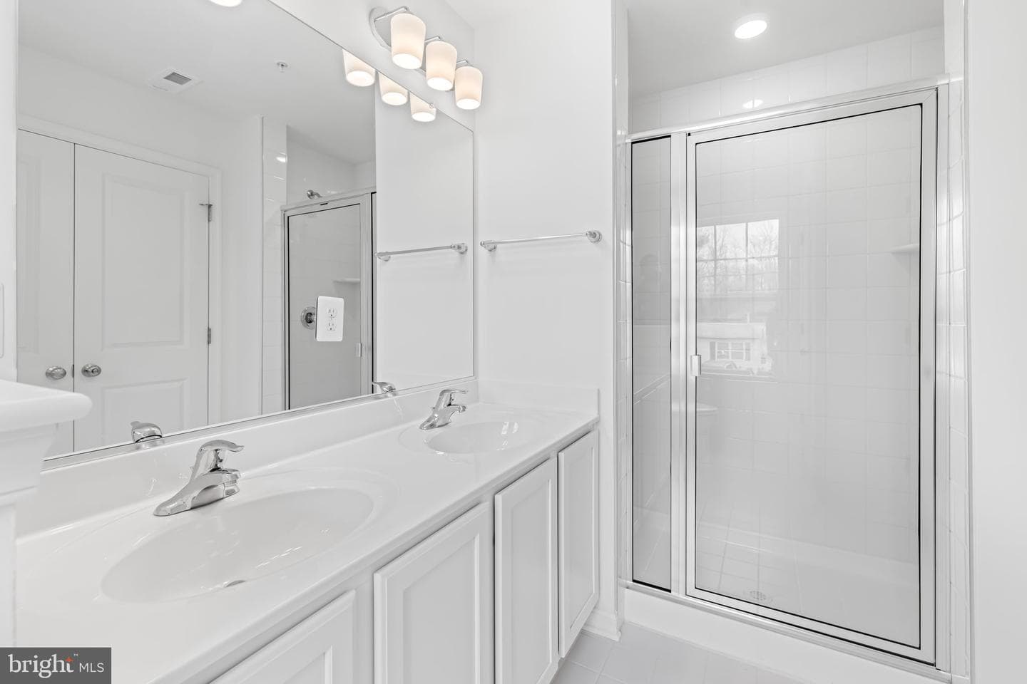 2115 Nuttal Avenue photo 14
