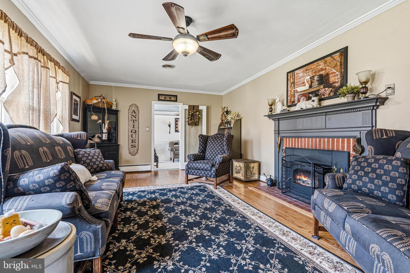 312 S Rogers Street photo 5