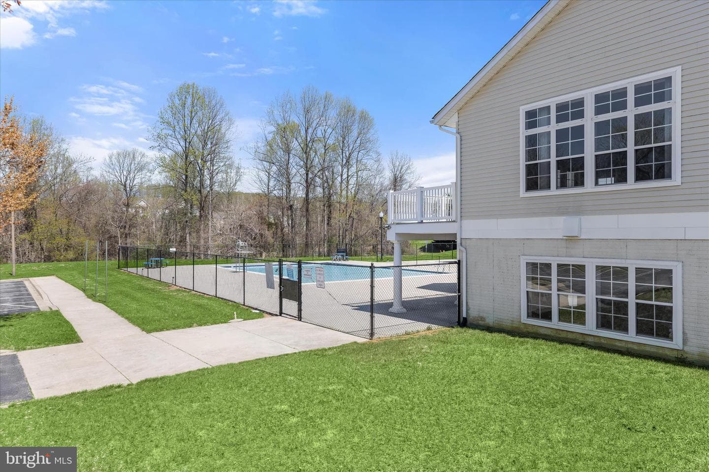 311 Tiree Court #202 photo 41