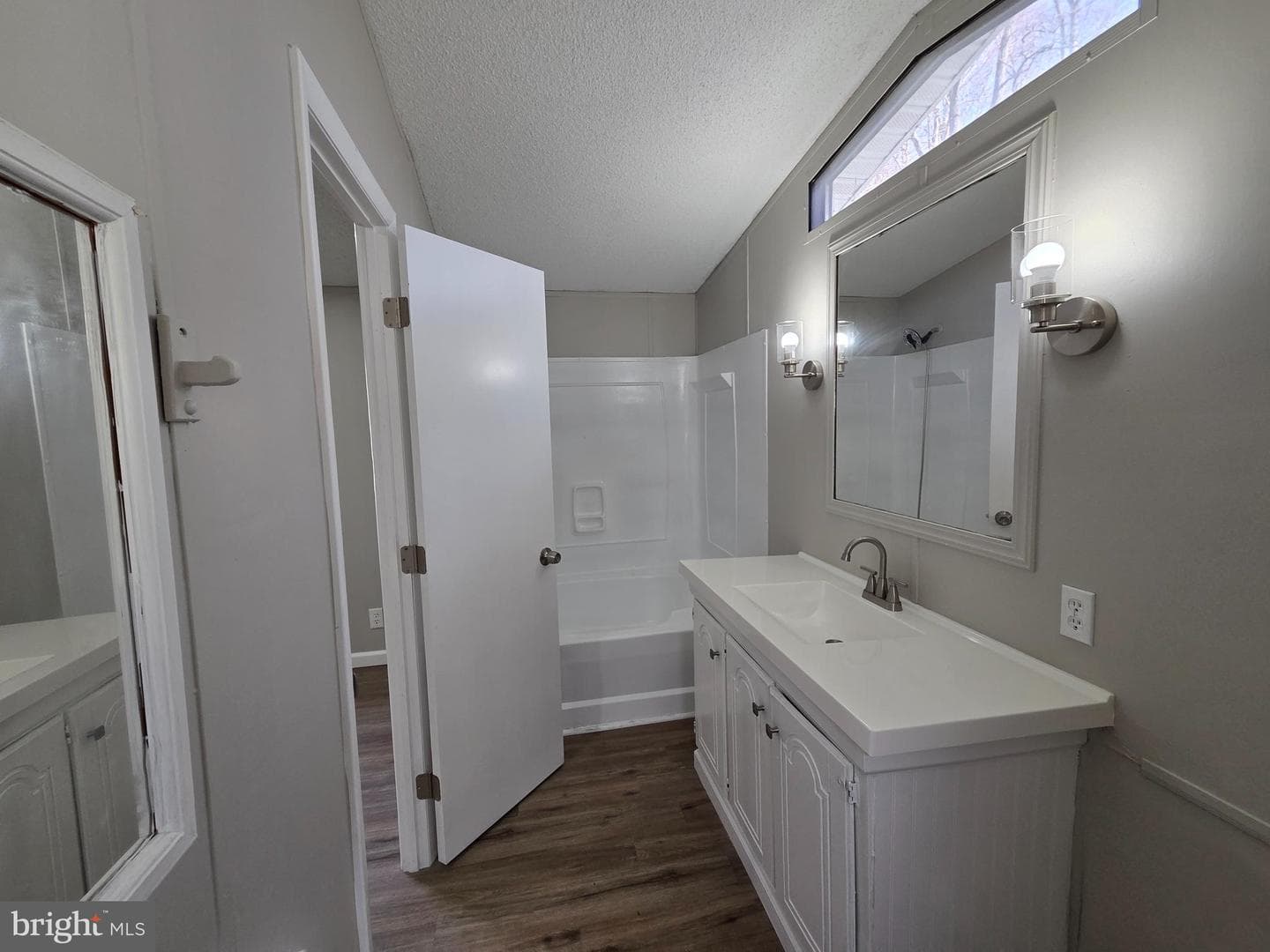 245 Golf Drive photo 19