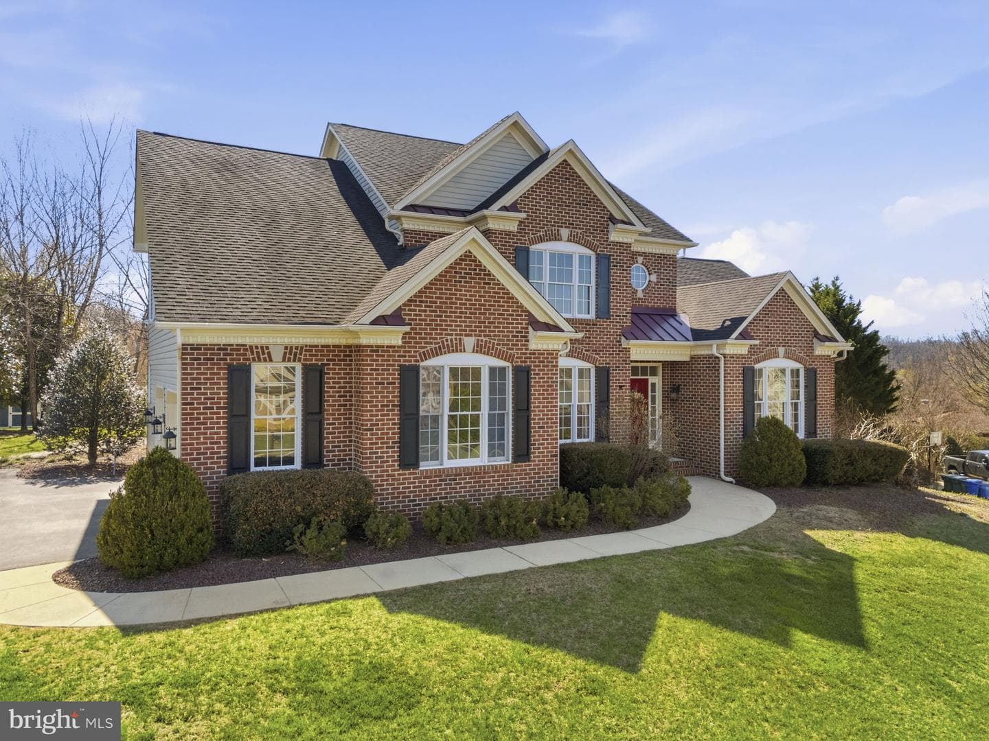 2019 Twin Lakes Drive photo 2