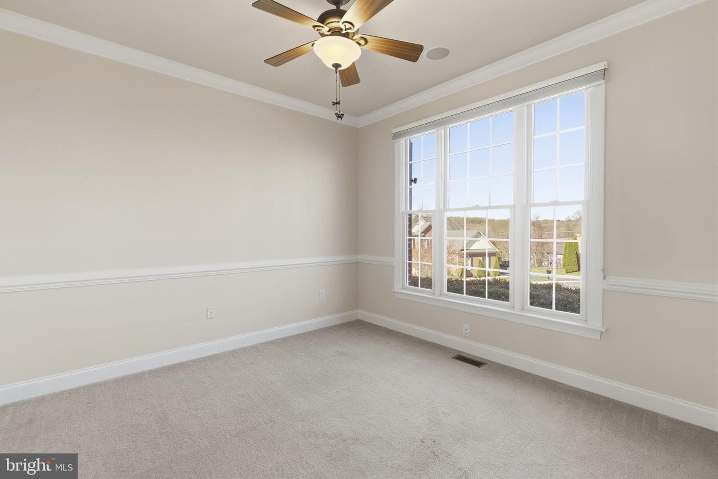2019 Twin Lakes Drive photo 8