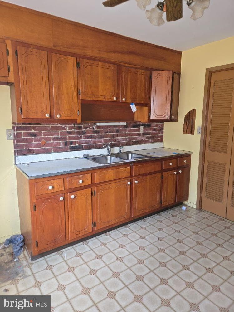 2034 Cherry Court photo 9