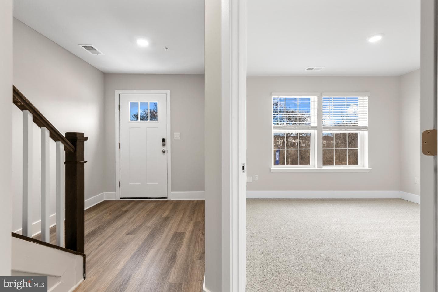364 Hackley Drive photo 6