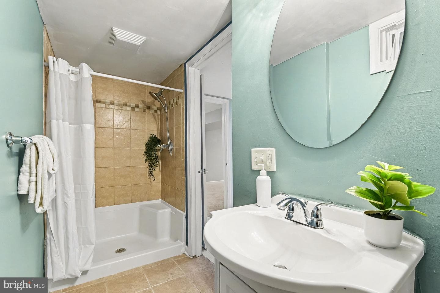 2309 Perry Avenue photo 21