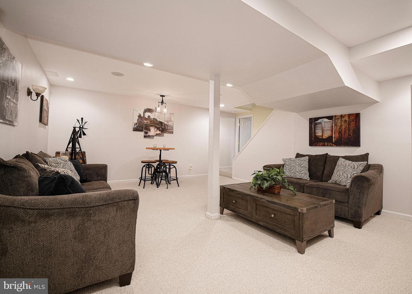1553 Foxborough Drive photo 35