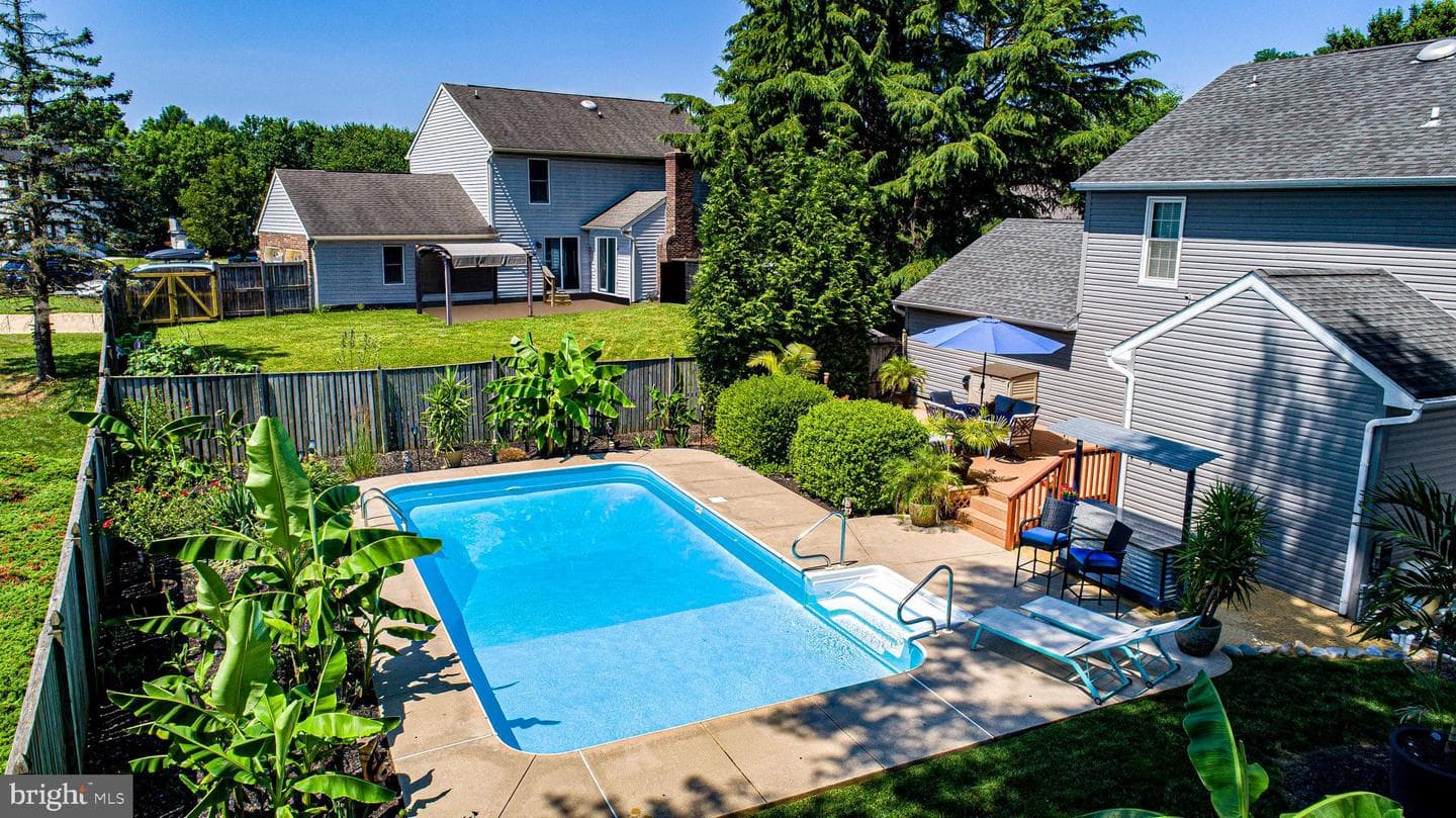 1553 Foxborough Drive photo 46