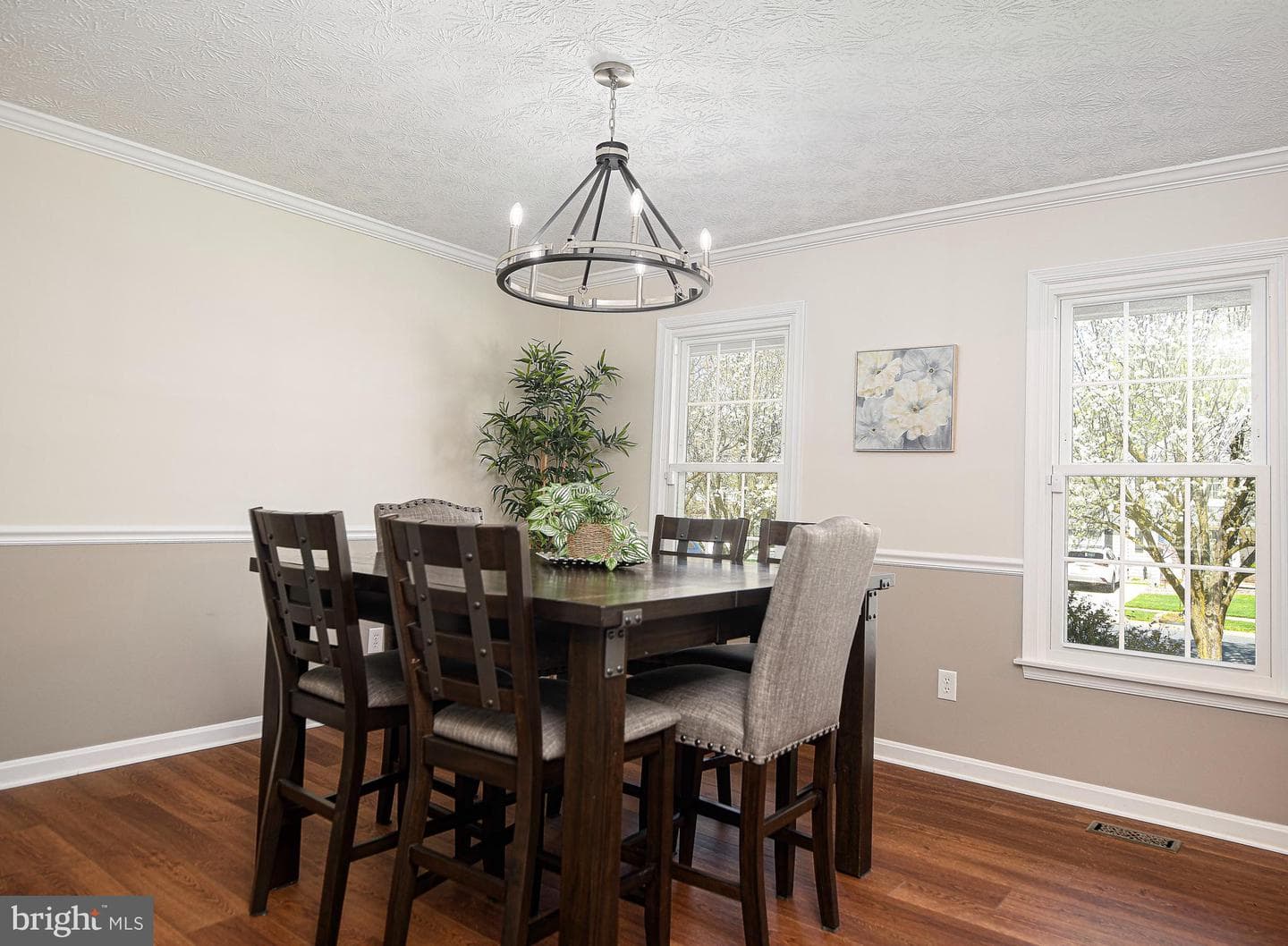 1553 Foxborough Drive photo 9