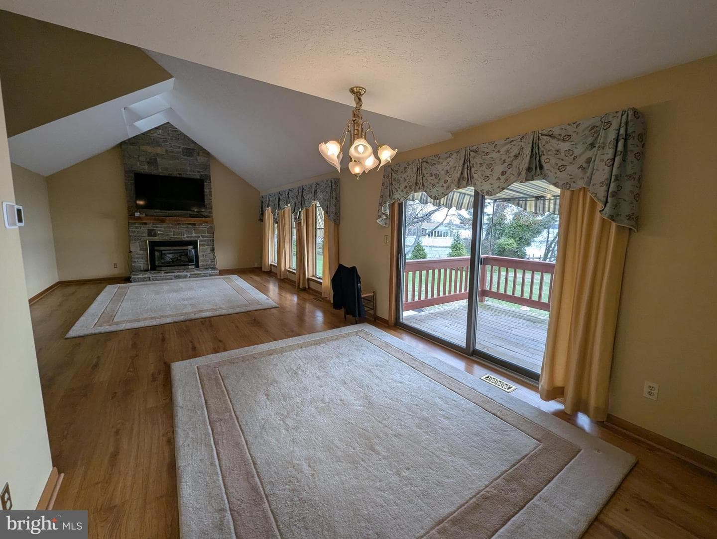 3729 Abingdon Beach Road photo 82