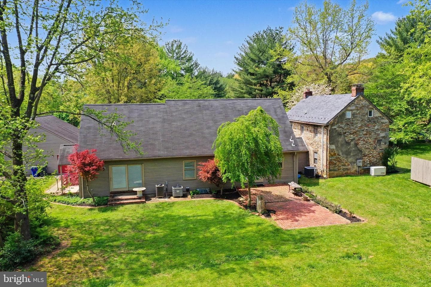 4037 Grande View Drive photo 4
