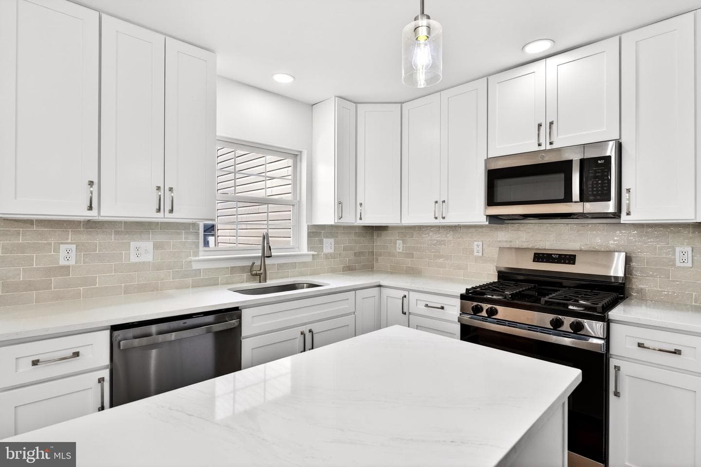 737 Shallow Ridge Court photo 14
