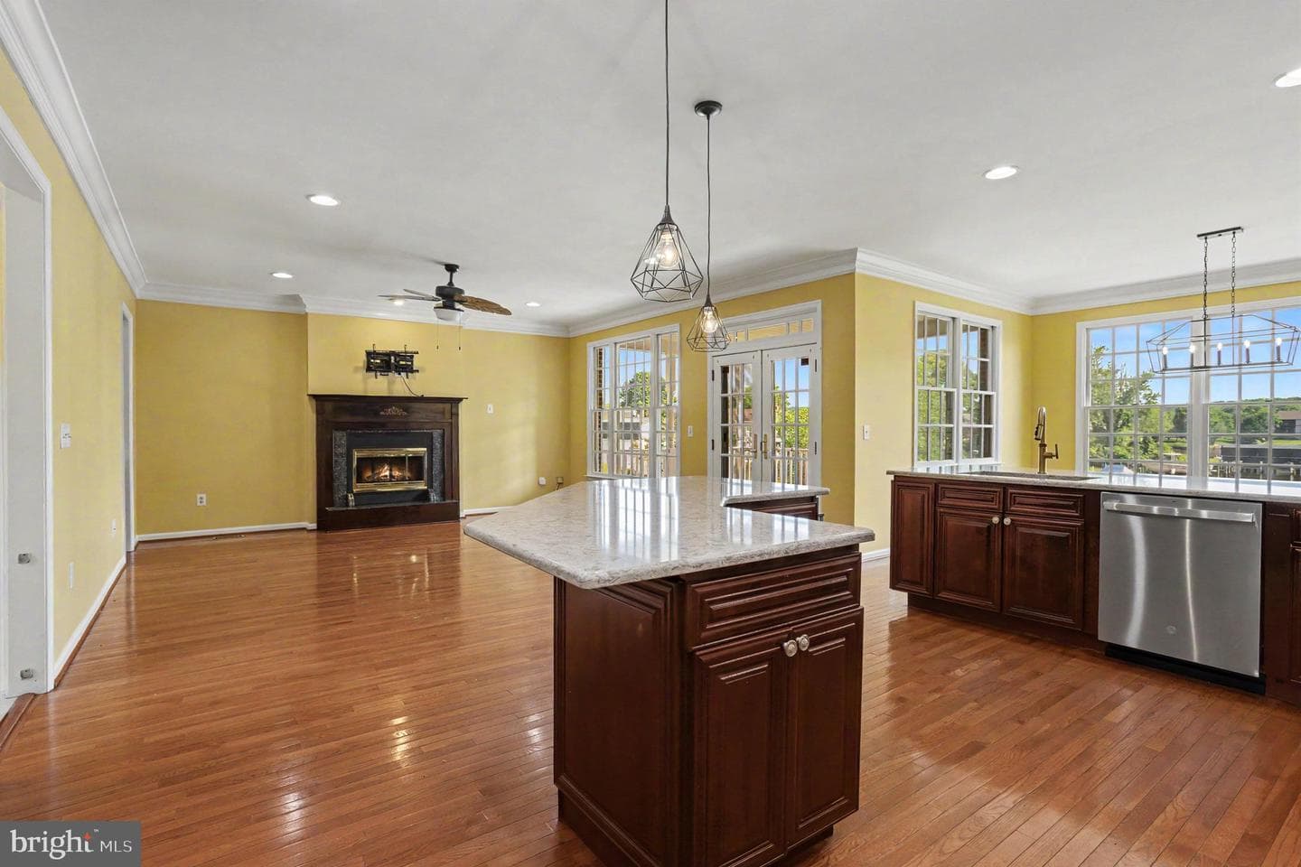 427 Shore Drive photo 21