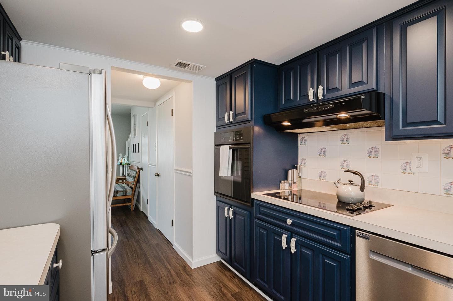 696 Shore Drive photo 15