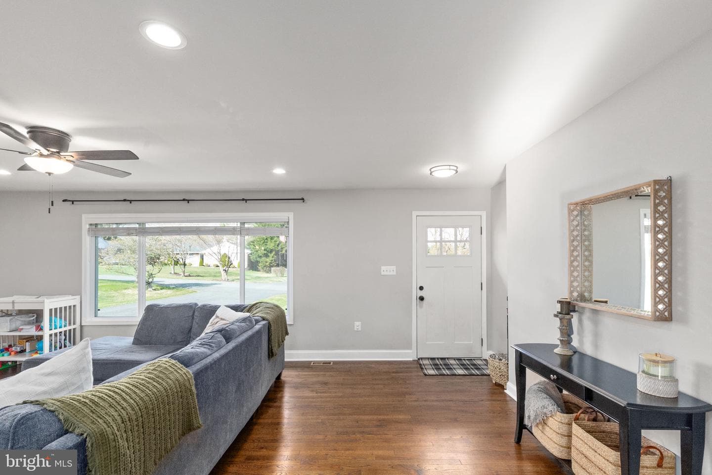 314 Lakeside Drive photo 5