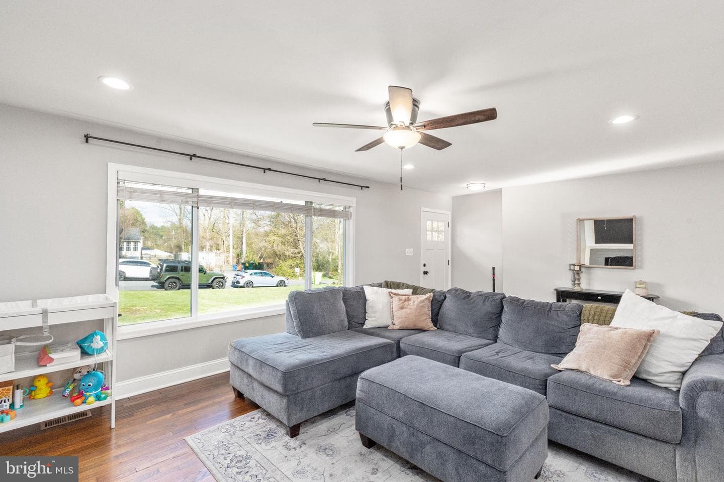 314 Lakeside Drive photo 8