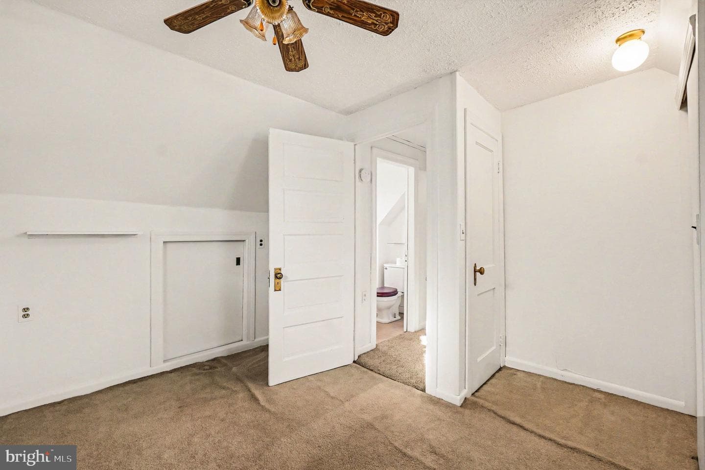 801 Lafayette St photo 17