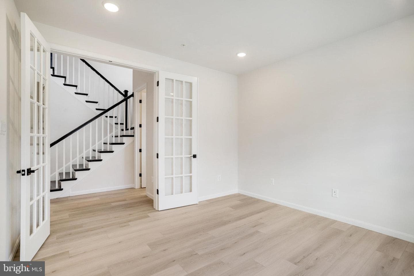1620 Shady Tree Court photo 10