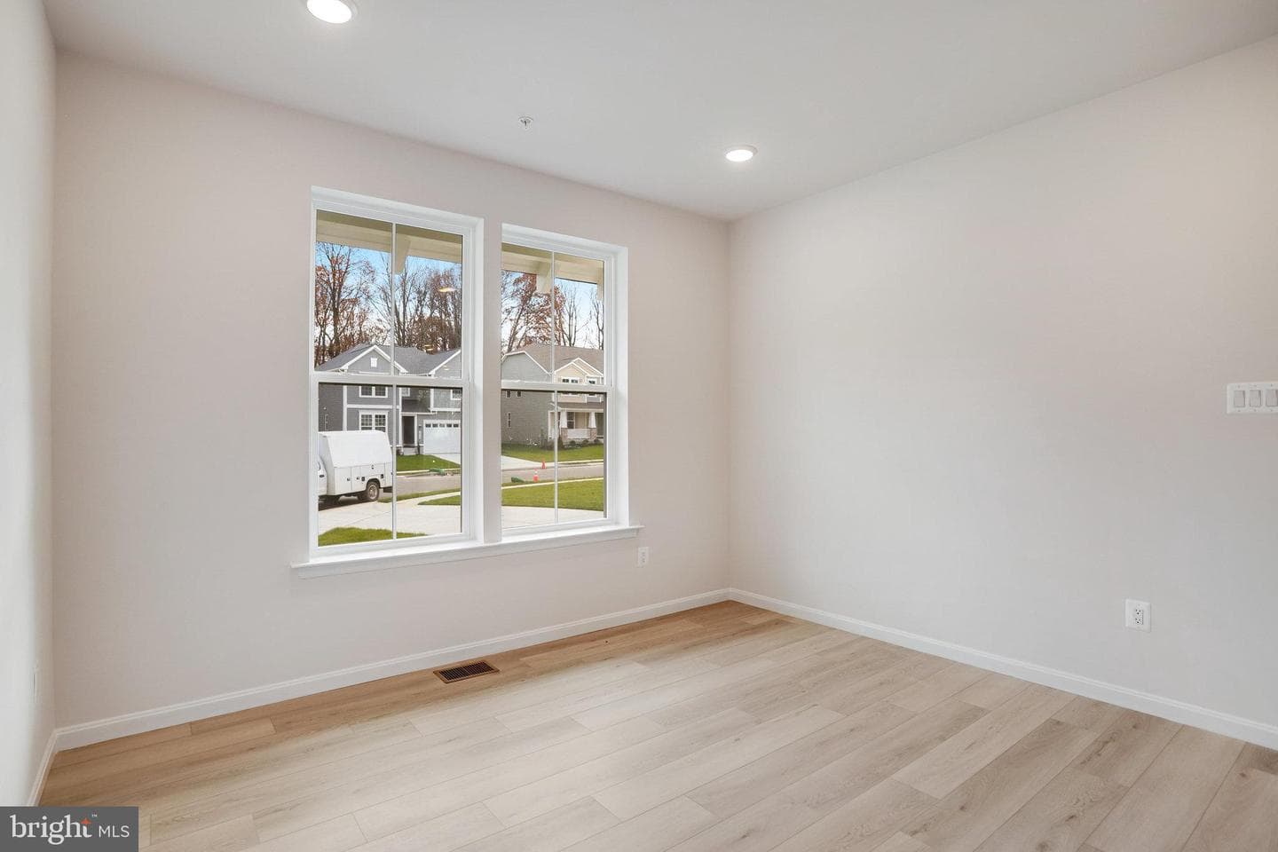 1620 Shady Tree Court photo 12