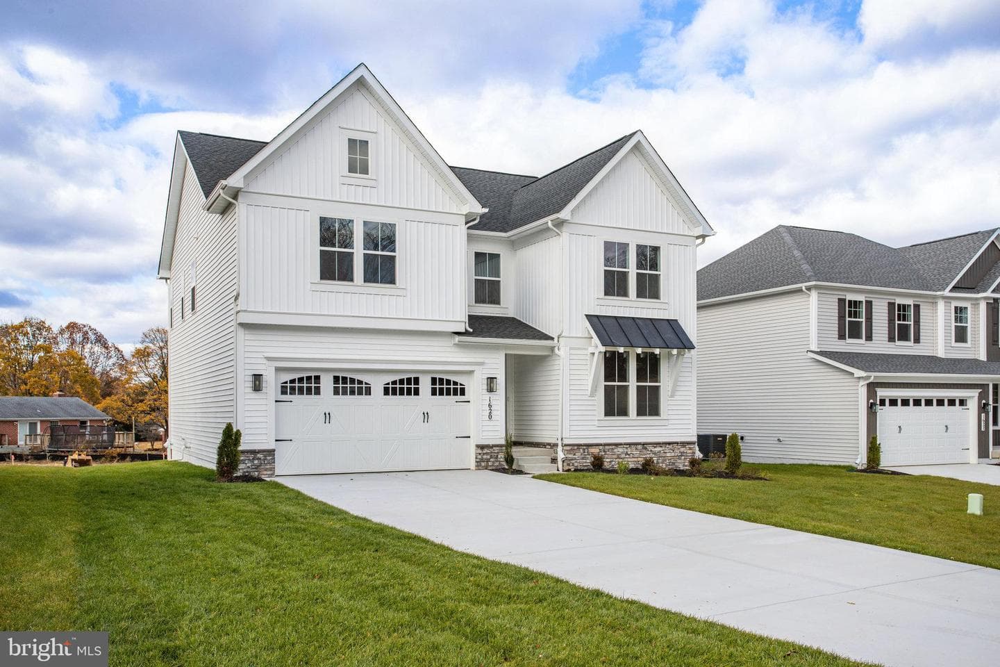 1620 Shady Tree Court photo 3
