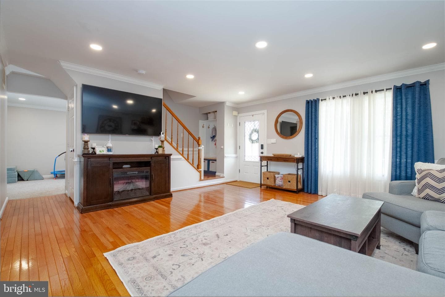 212 Haynes Court photo 3