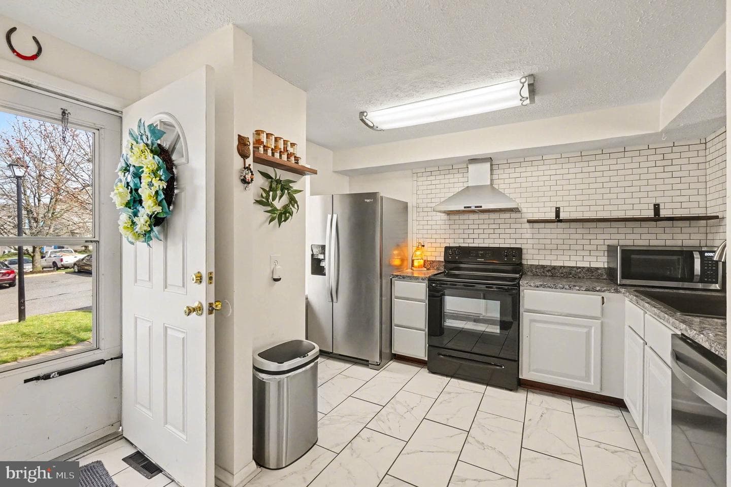 104 Long Meadow Court photo 4