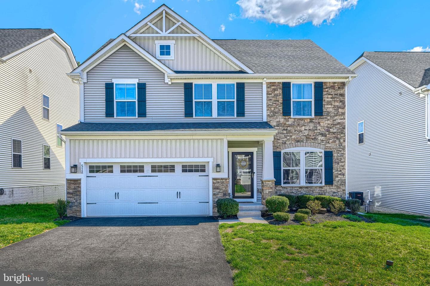 512 Dusk View Drive photo 2