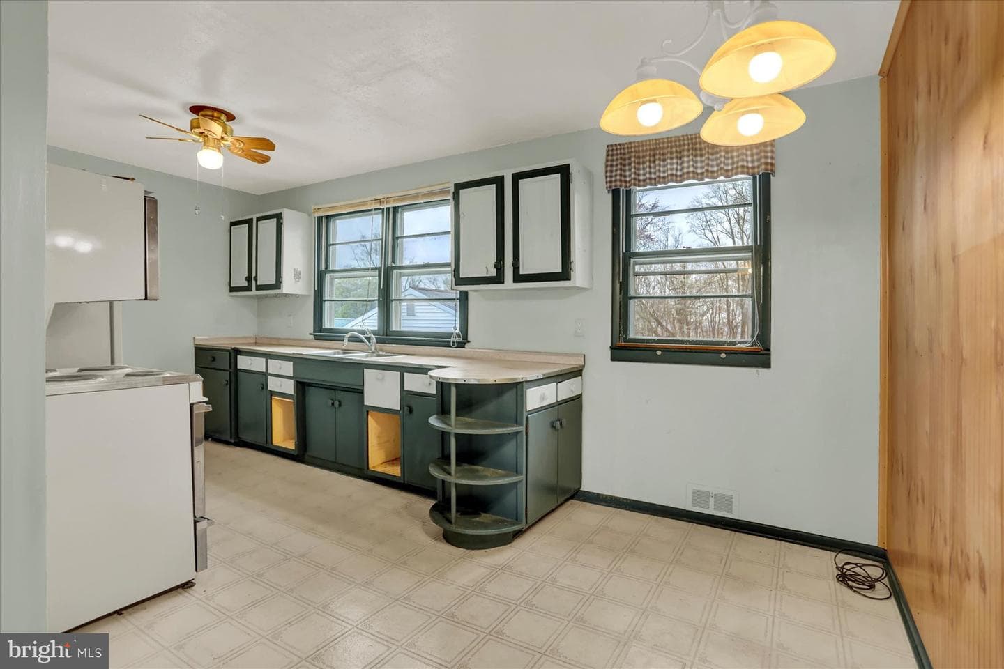 2115 White House Road photo 4