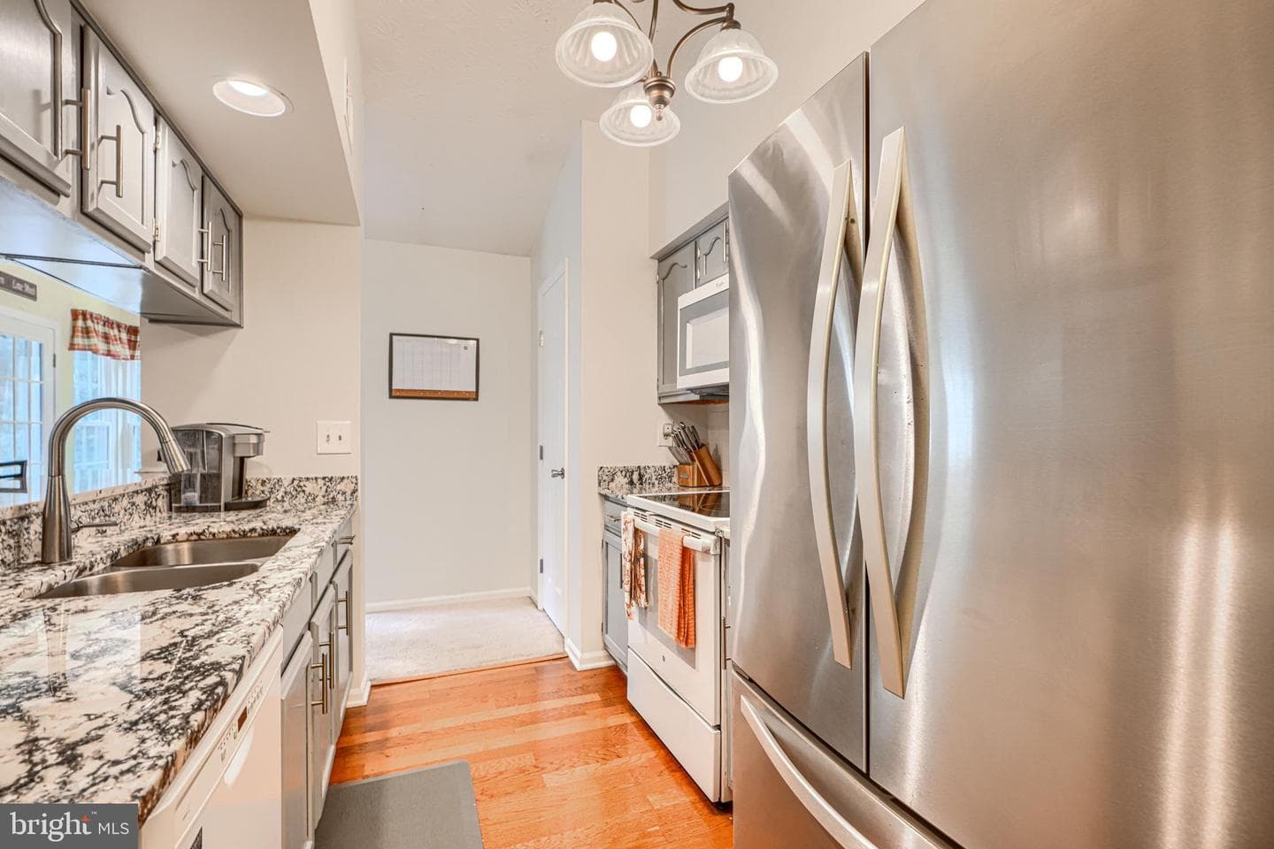 902 Jessicas Lane #902-K photo 12