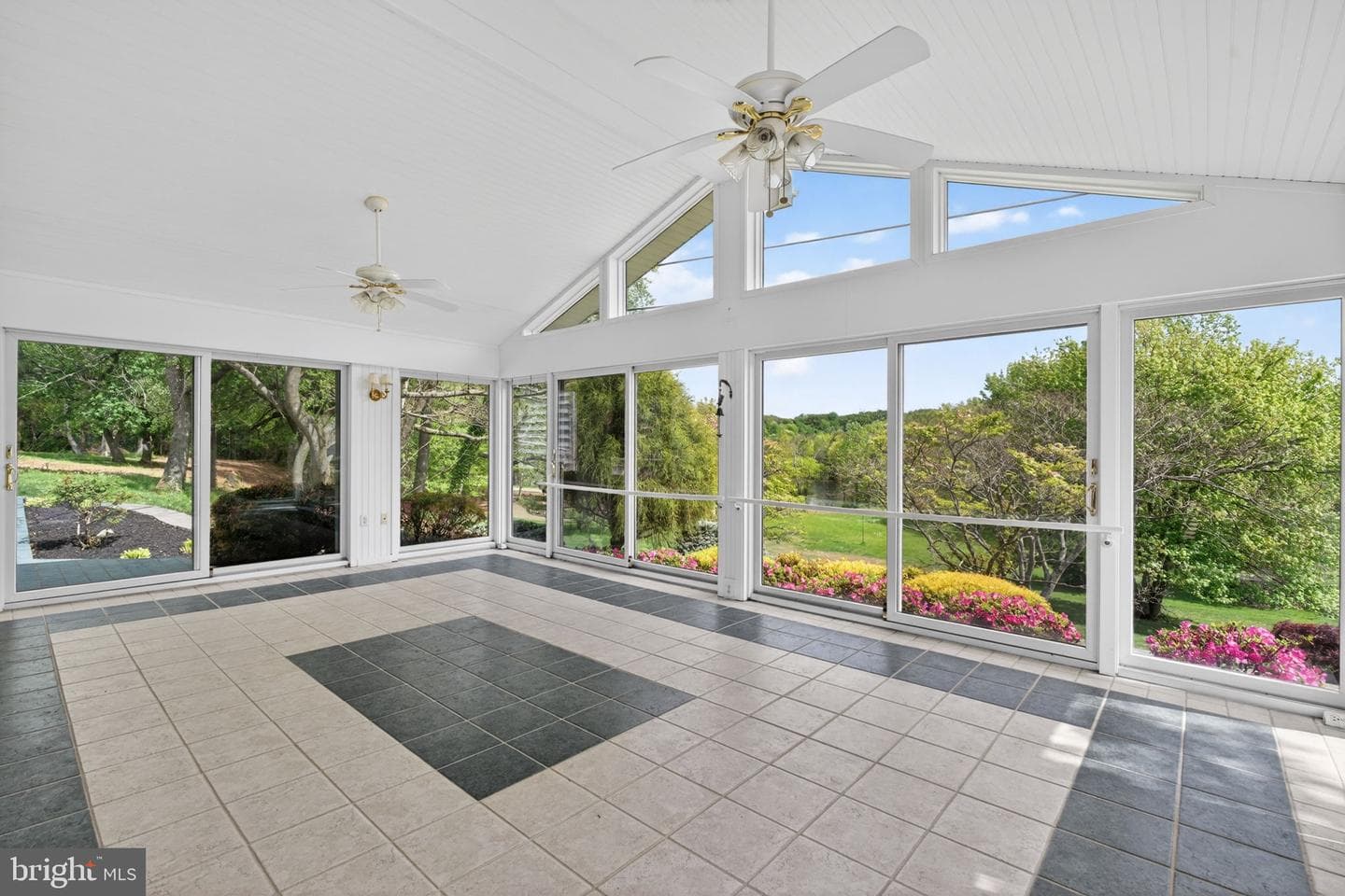 114 Southway Drive photo 55