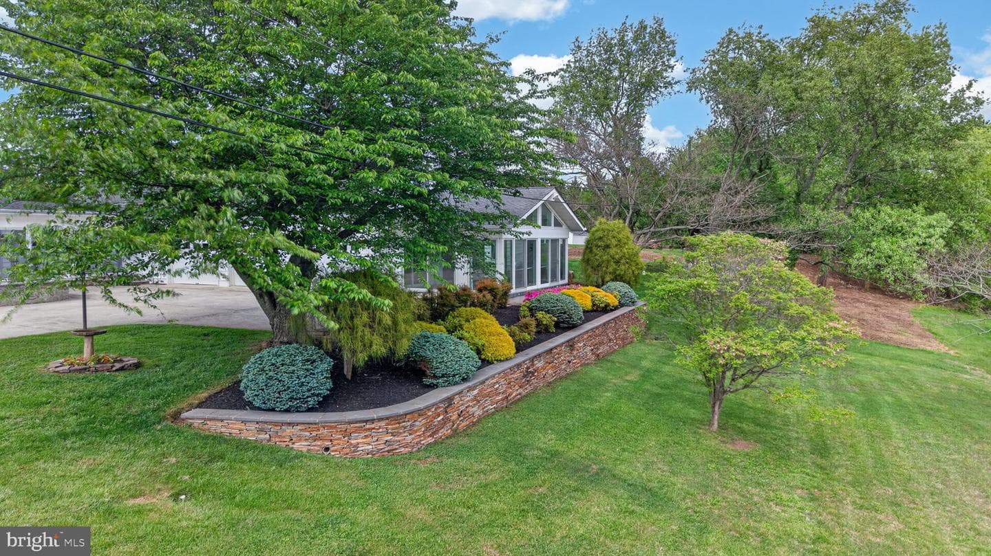 114 Southway Drive photo 59