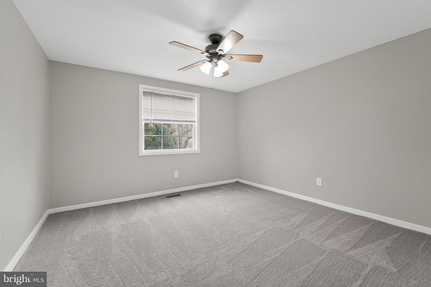 714 Frans Drive photo 15