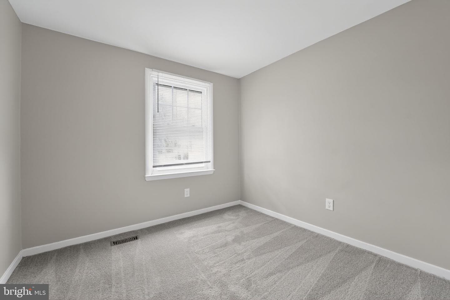 714 Frans Drive photo 18