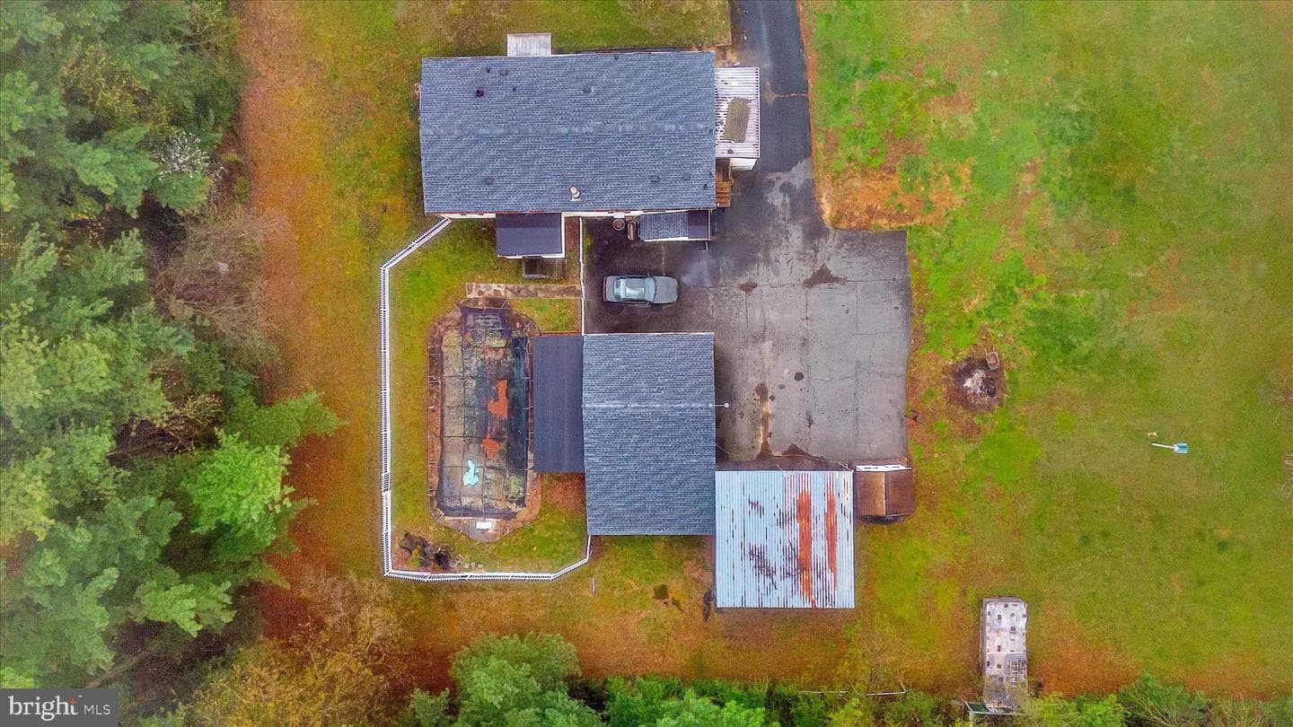 151 Darlington Road photo 13