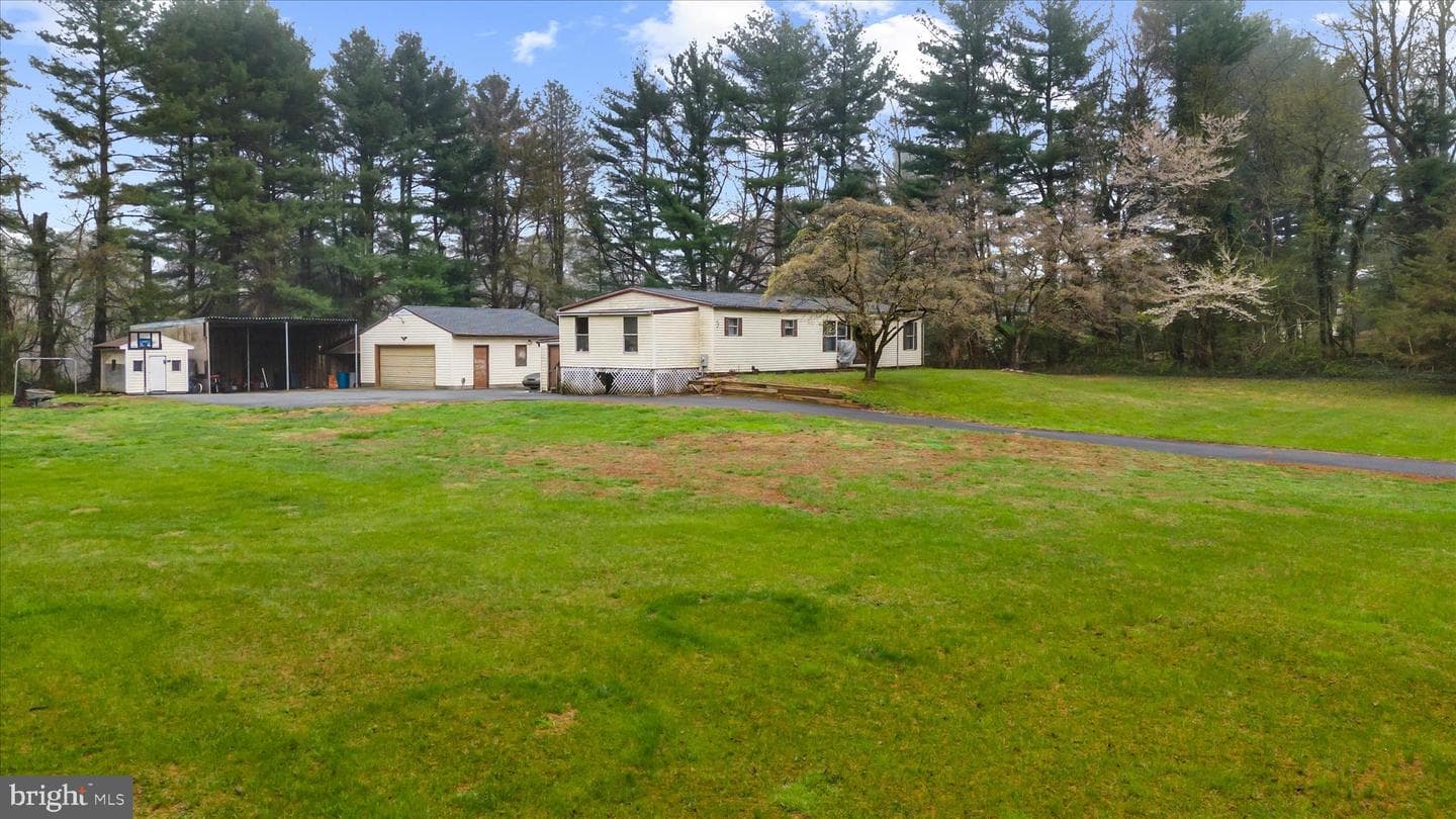 151 Darlington Road photo 3