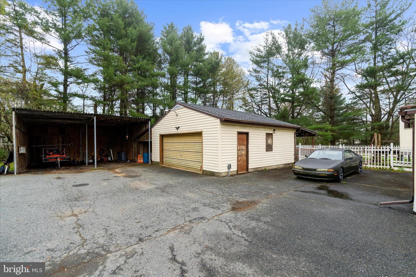 151 Darlington Road photo 39