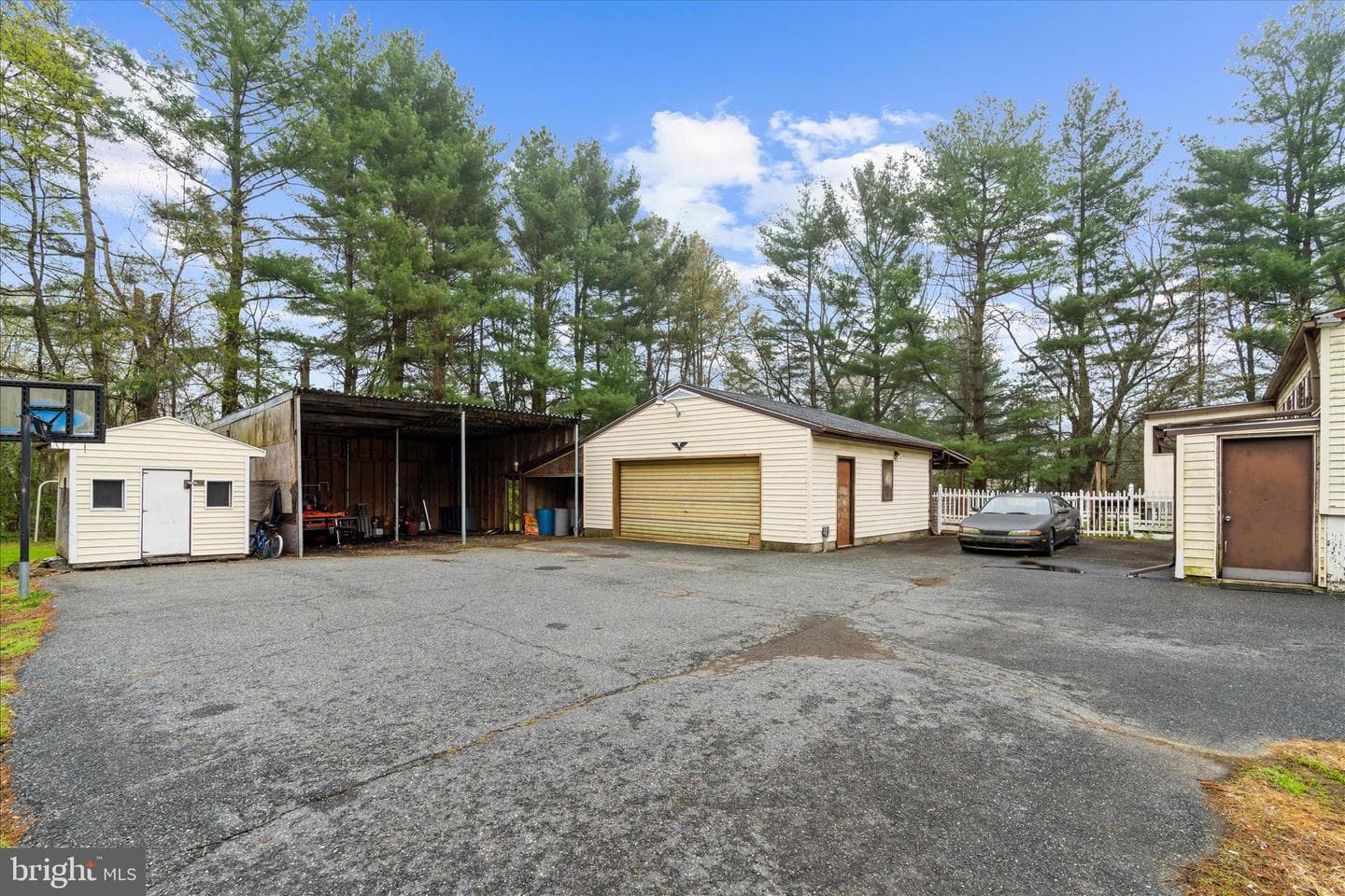 151 Darlington Road photo 43