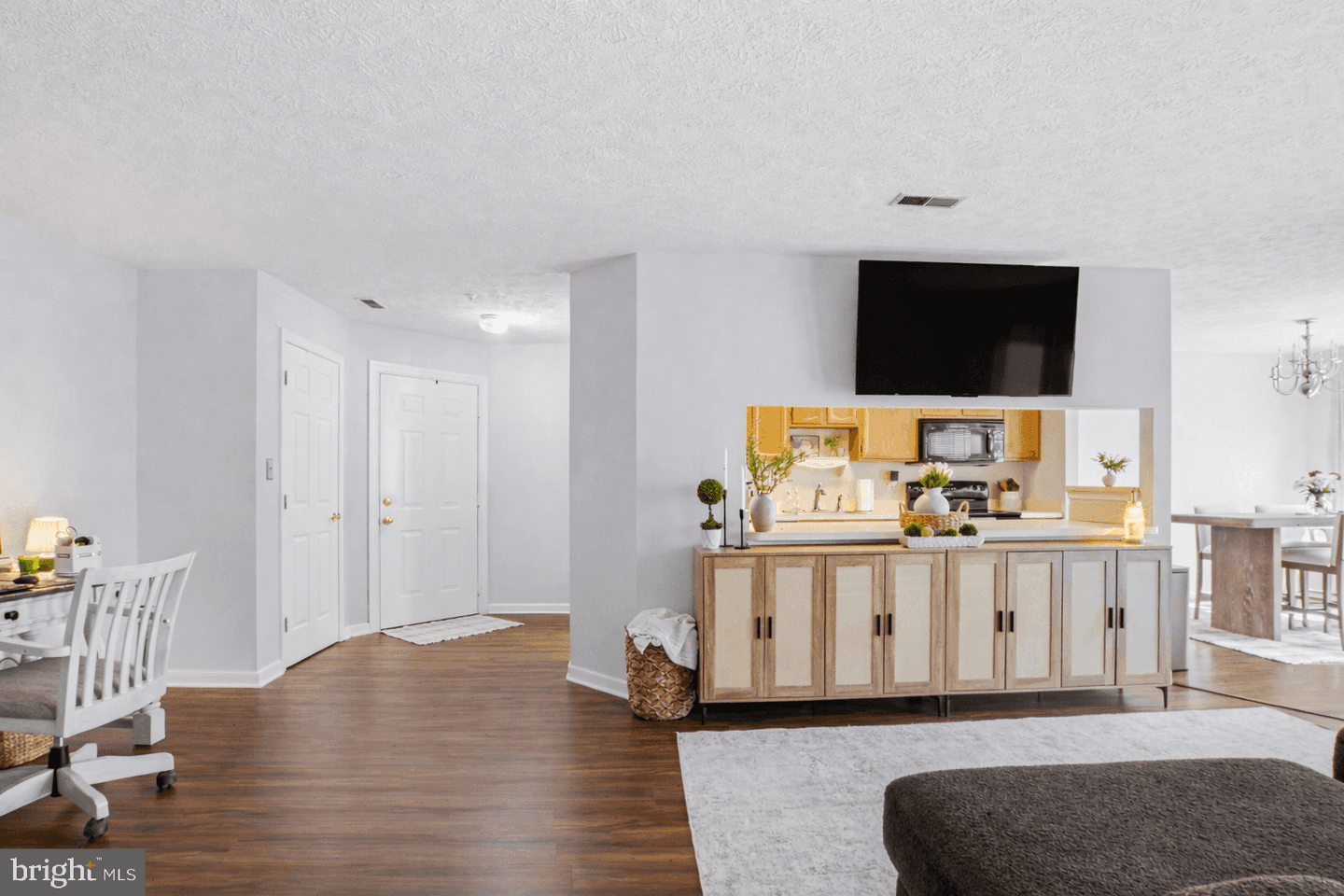 1717 Landmark Drive #1j photo 5
