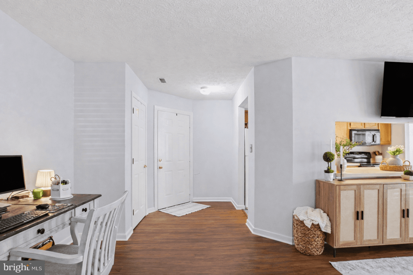 1717 Landmark Drive #1j photo 6