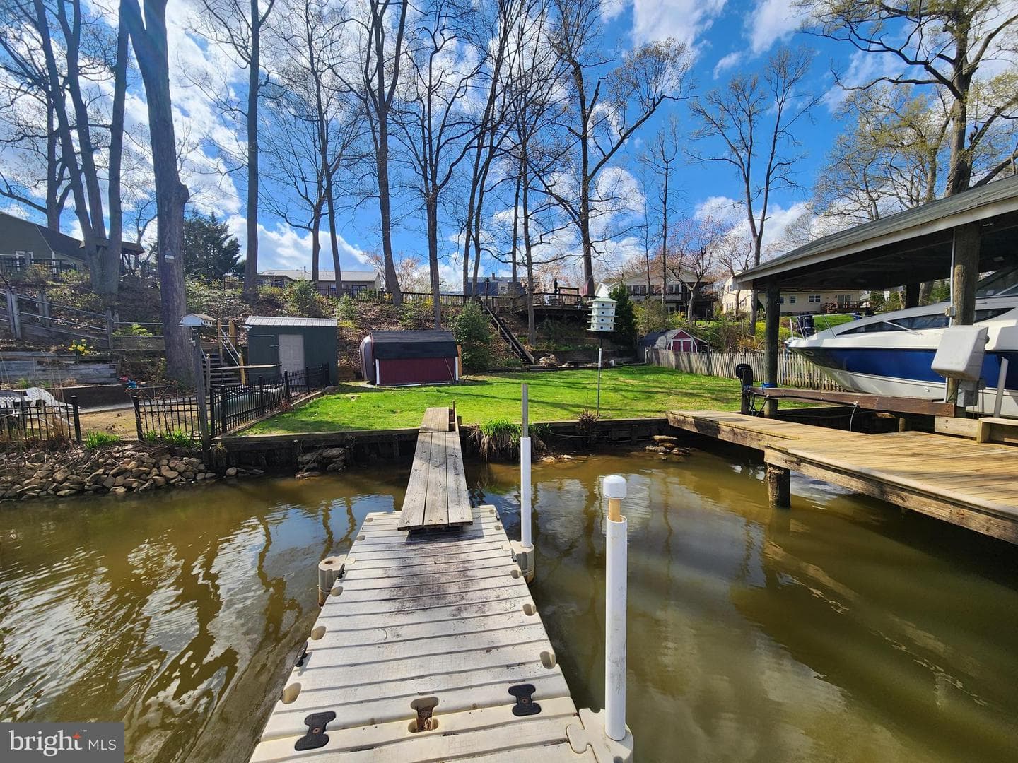 215 Garnett Road photo 12