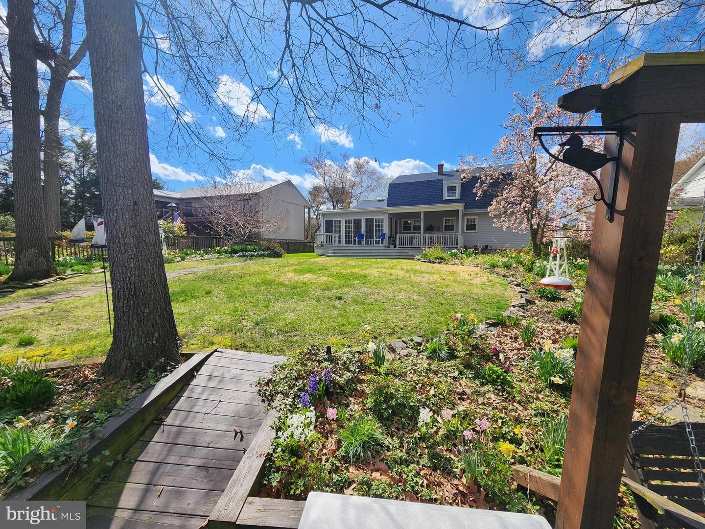 215 Garnett Road photo 6
