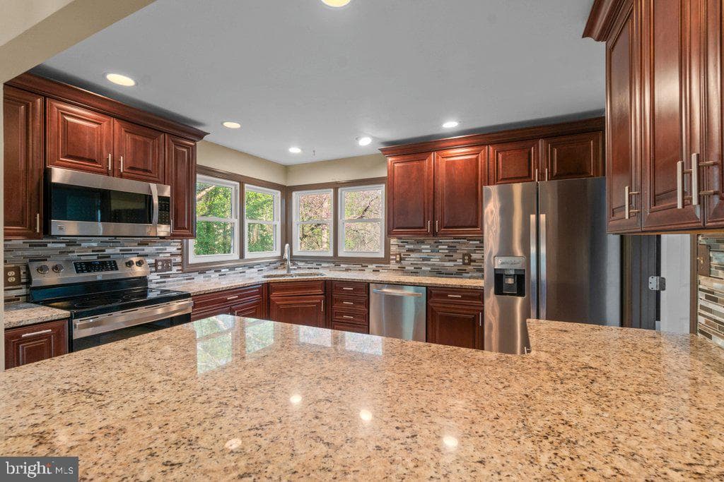 311 Rolling Knoll Drive photo 15